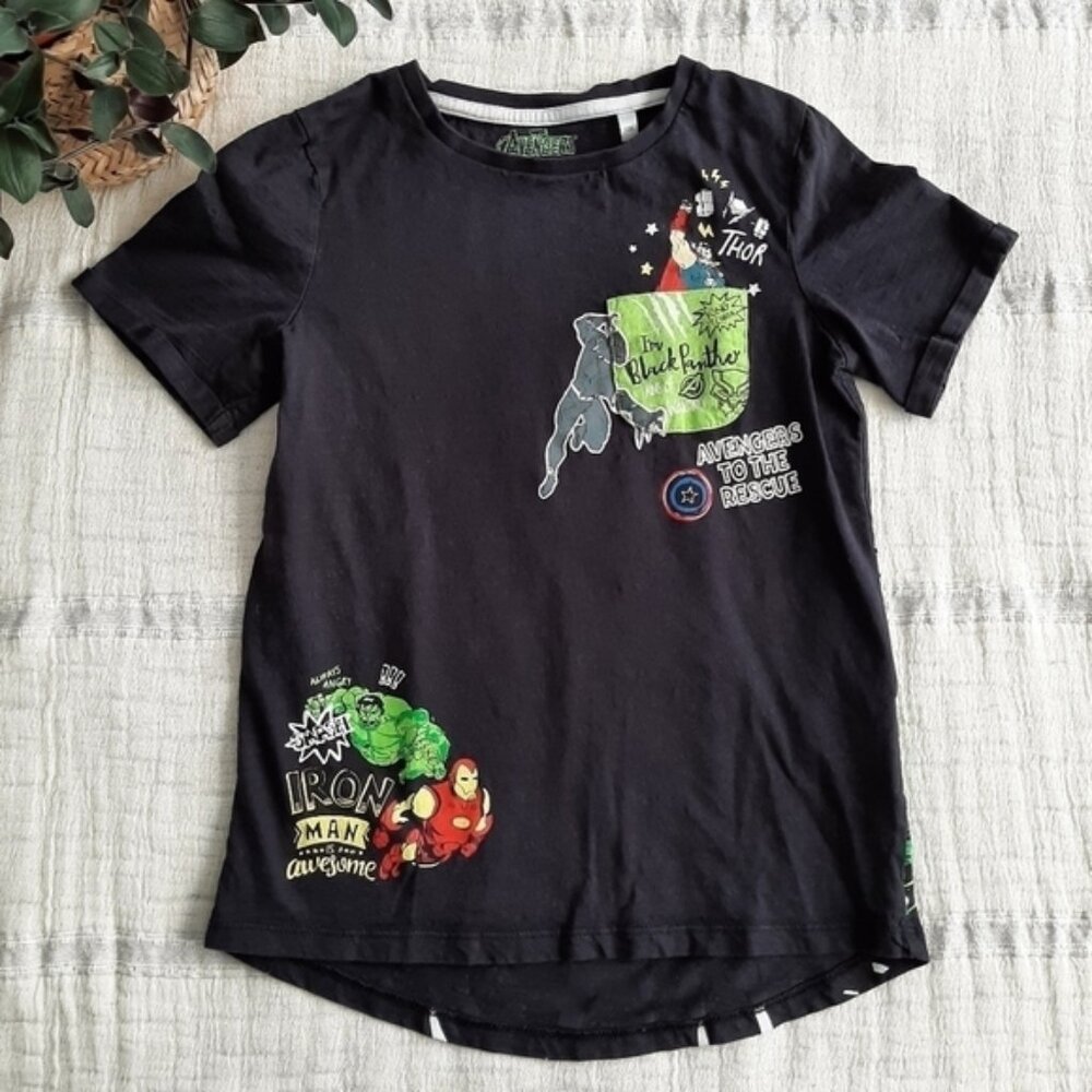 Marvel Avengers Tshirt Size 8
